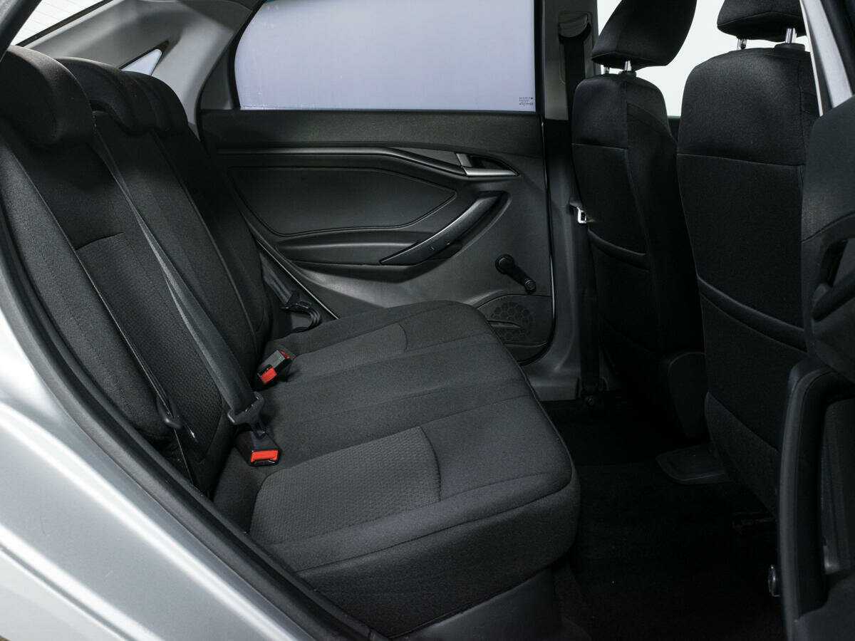 Купить Lada (ВАЗ) Vesta с пробегом. Фото: #10