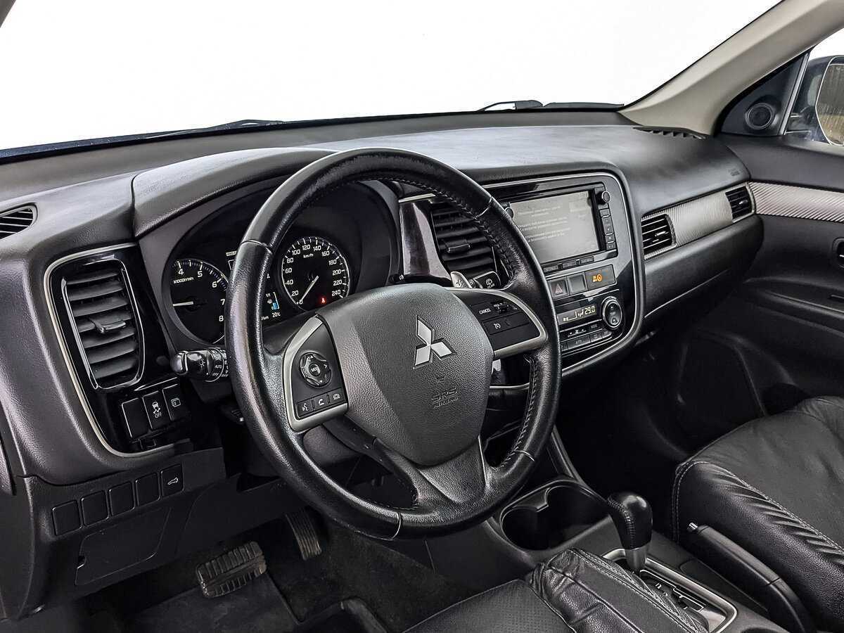 Купить Mitsubishi Outlander с пробегом. Фото: #13