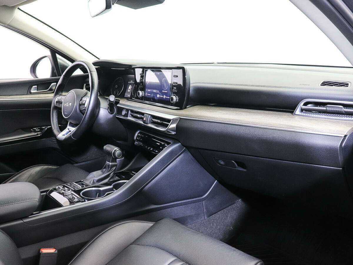 Купить Kia K5 с пробегом. Фото: #8