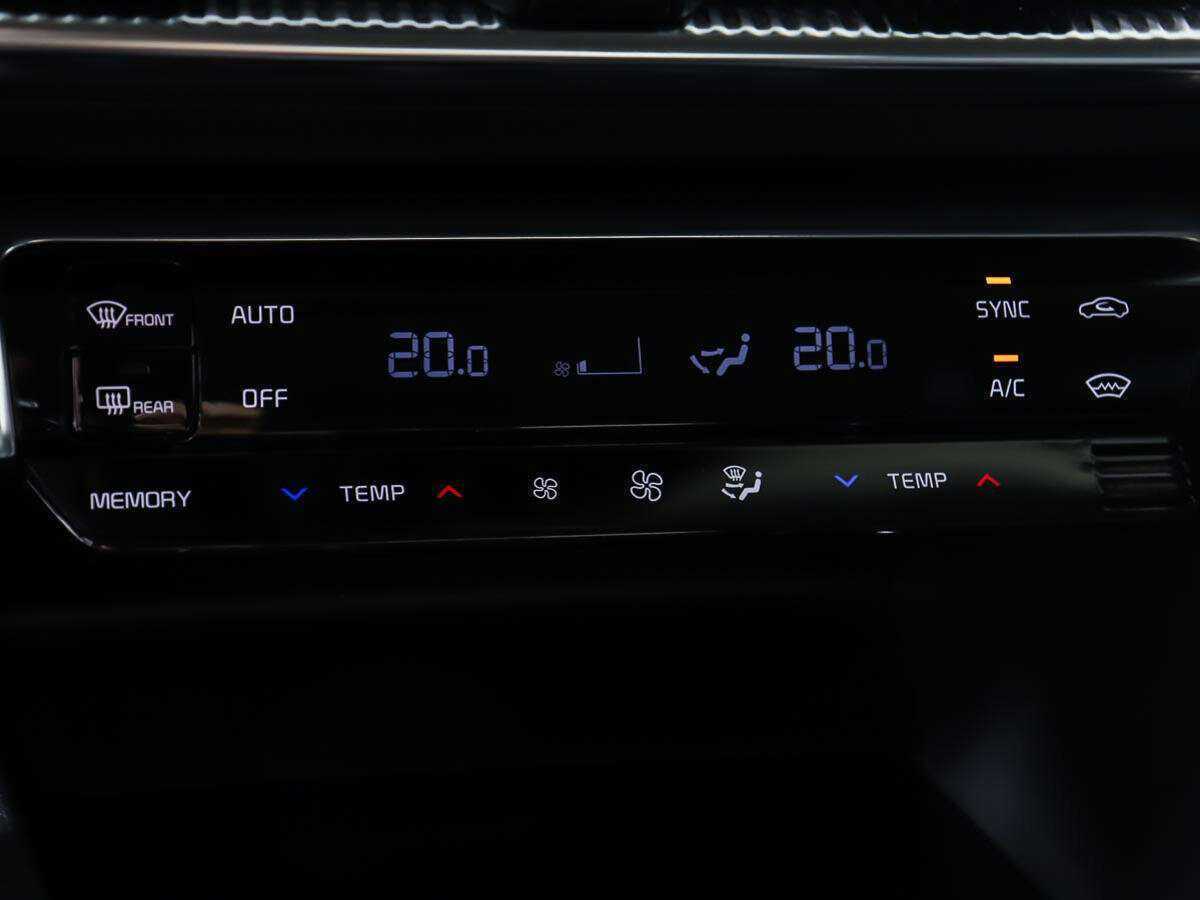 Купить Kia K5 с пробегом. Фото: #17