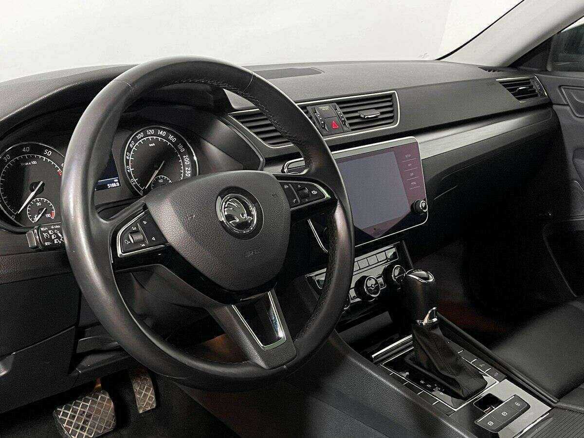 Купить Skoda Superb с пробегом. Фото: #15