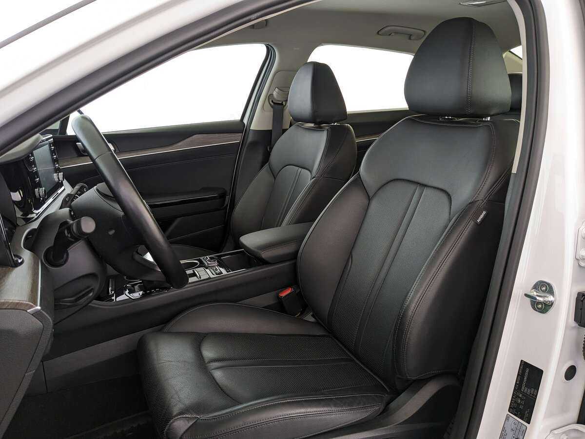 Купить Kia K5 с пробегом. Фото: #19