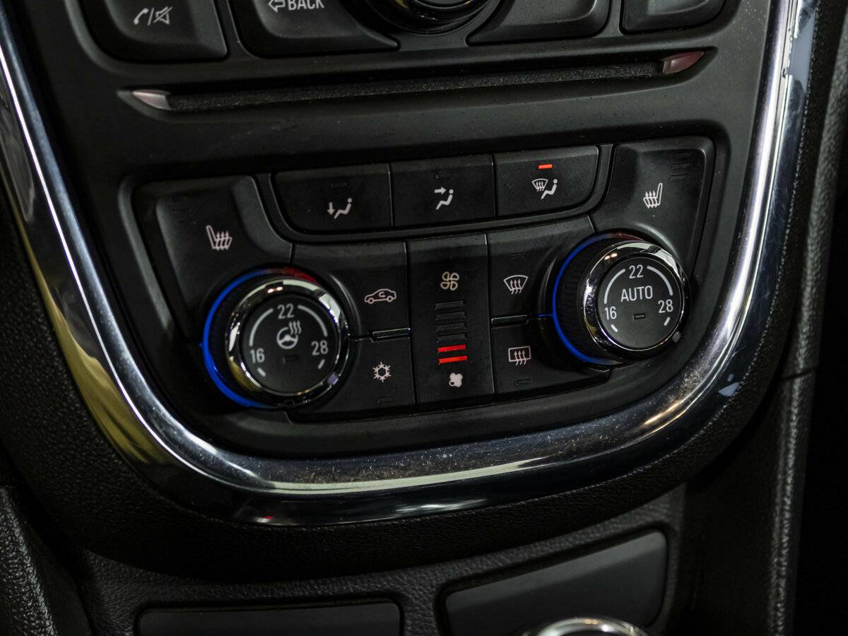 Купить Opel Mokka с пробегом. Фото: #12