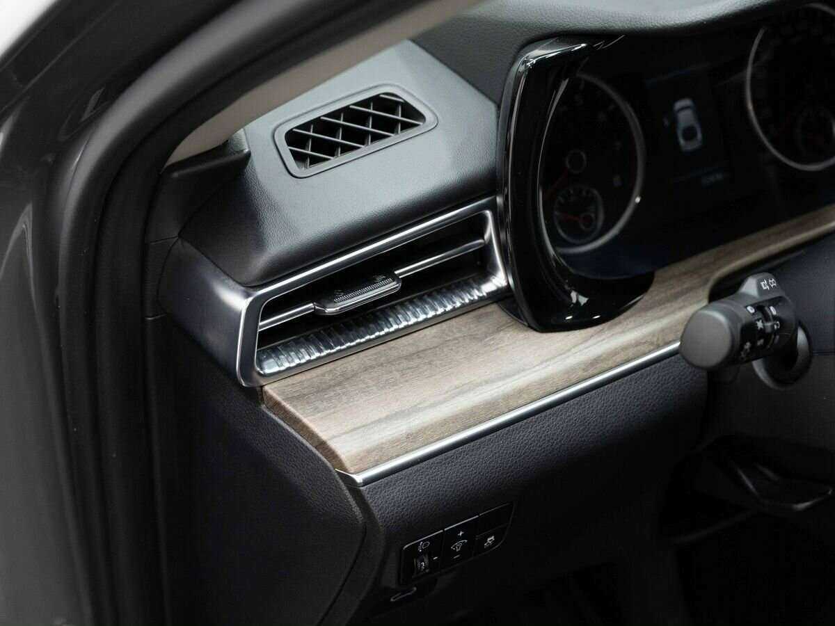 Купить Kia K5 с пробегом. Фото: #17