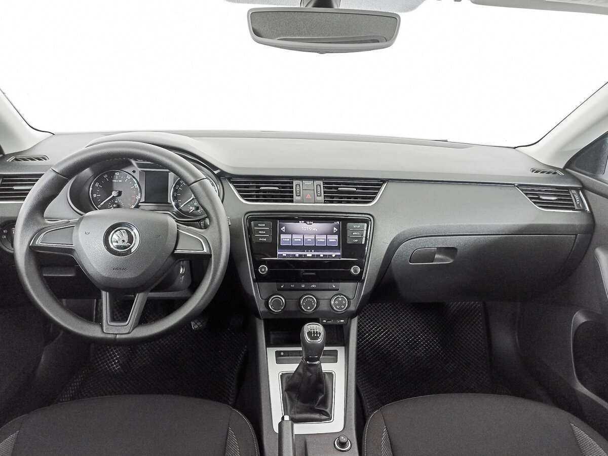 Купить Skoda Octavia с пробегом. Фото: #9