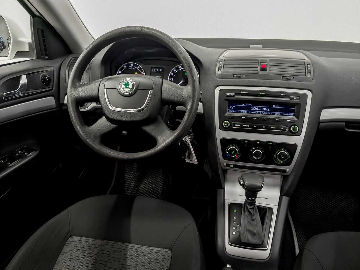 Купить Skoda Octavia с пробегом. Фото: #24
