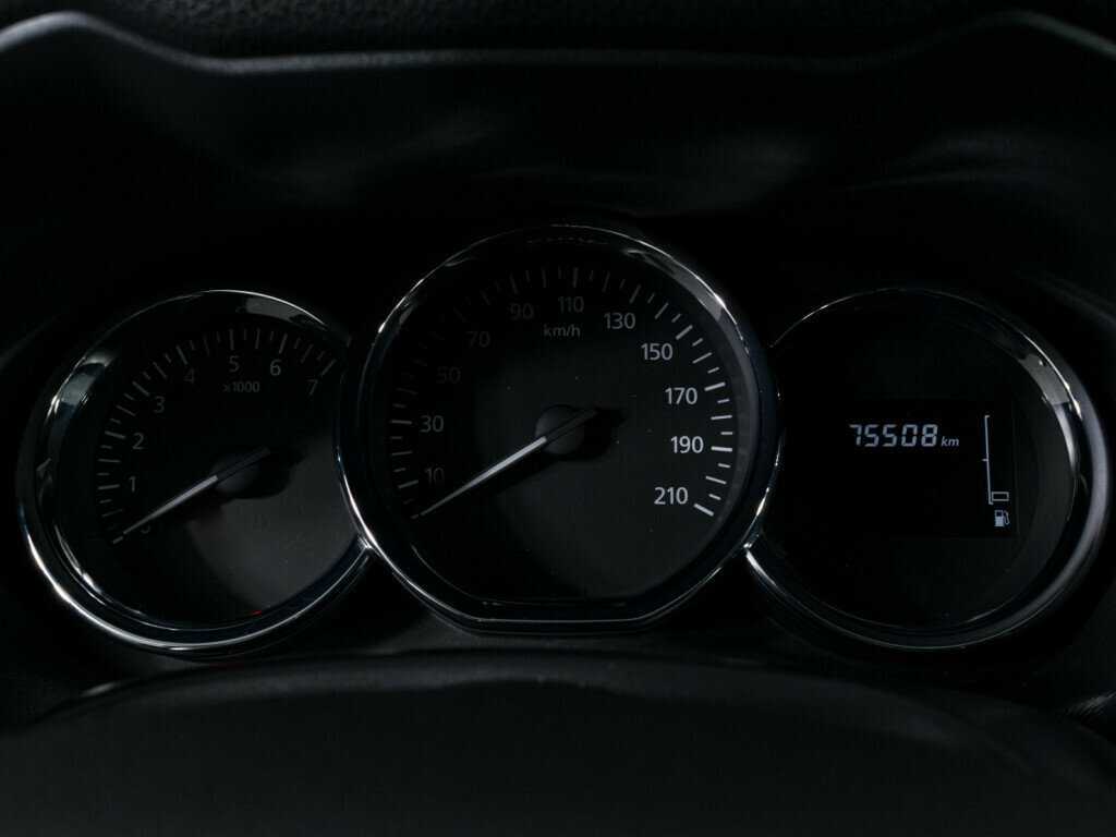 Купить Nissan Terrano с пробегом. Фото: #10