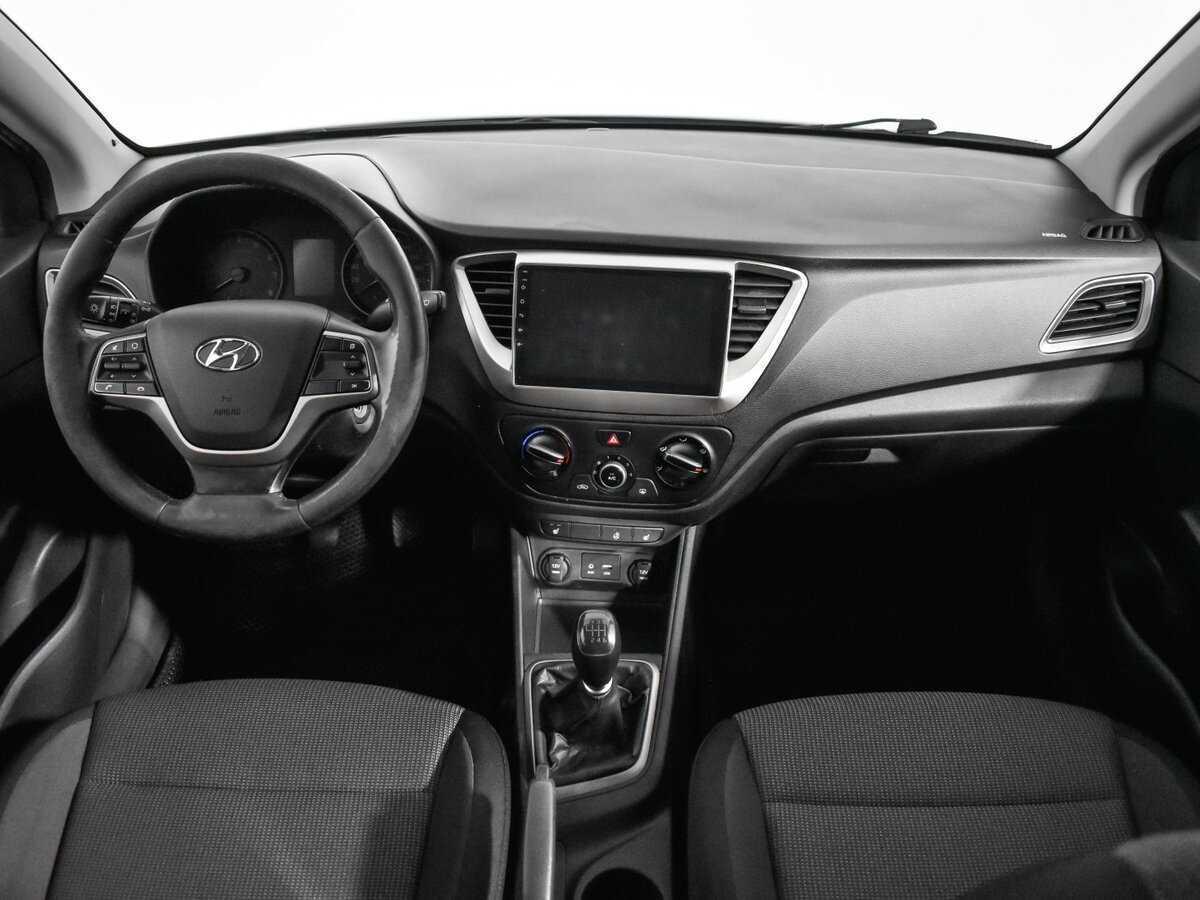 Купить Hyundai Solaris с пробегом. Фото: #11