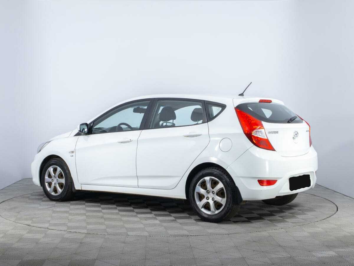 Купить Hyundai Solaris с пробегом. Фото: #6