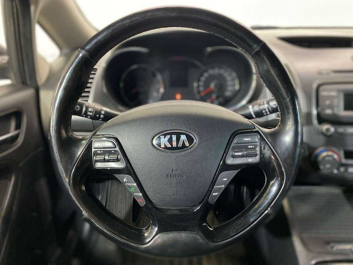 Купить Kia Cerato с пробегом. Фото: #11