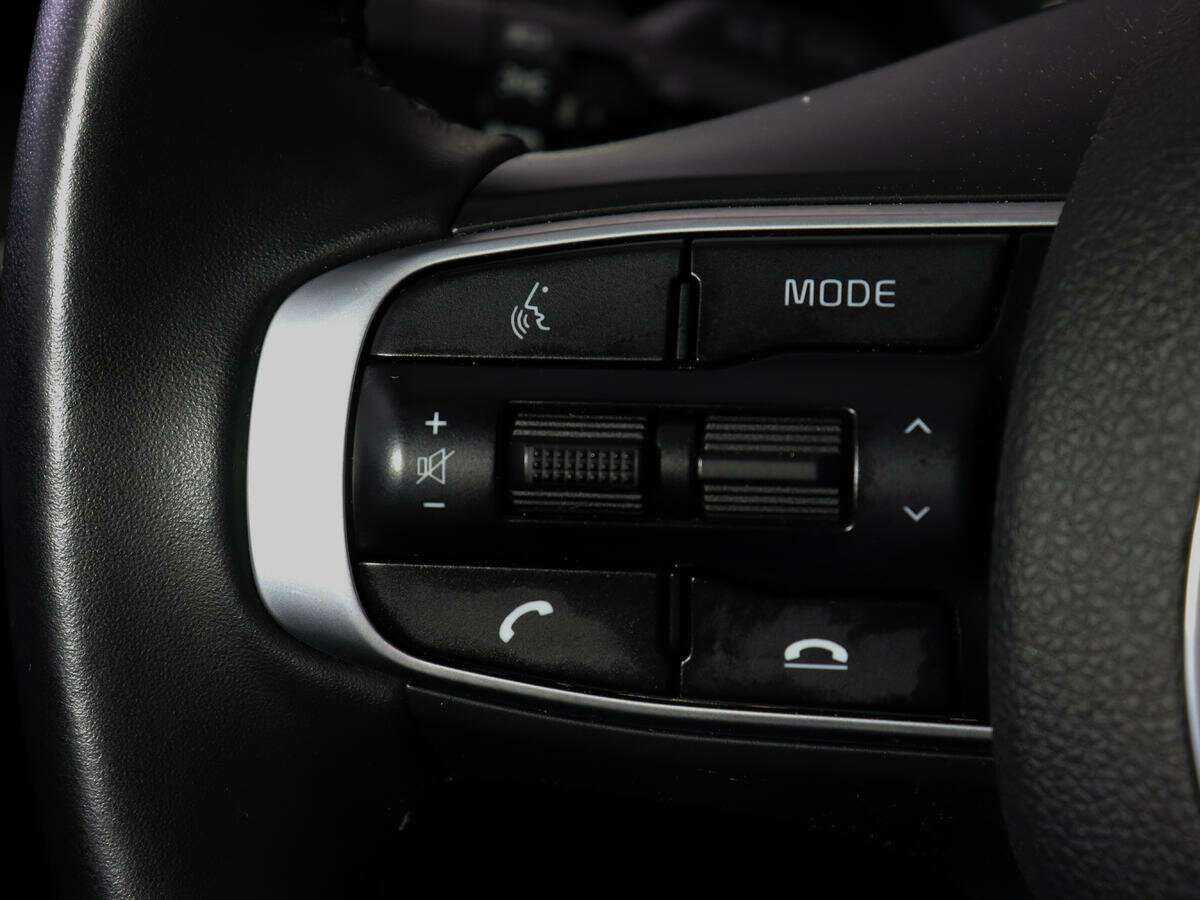 Купить Kia K5 с пробегом. Фото: #17