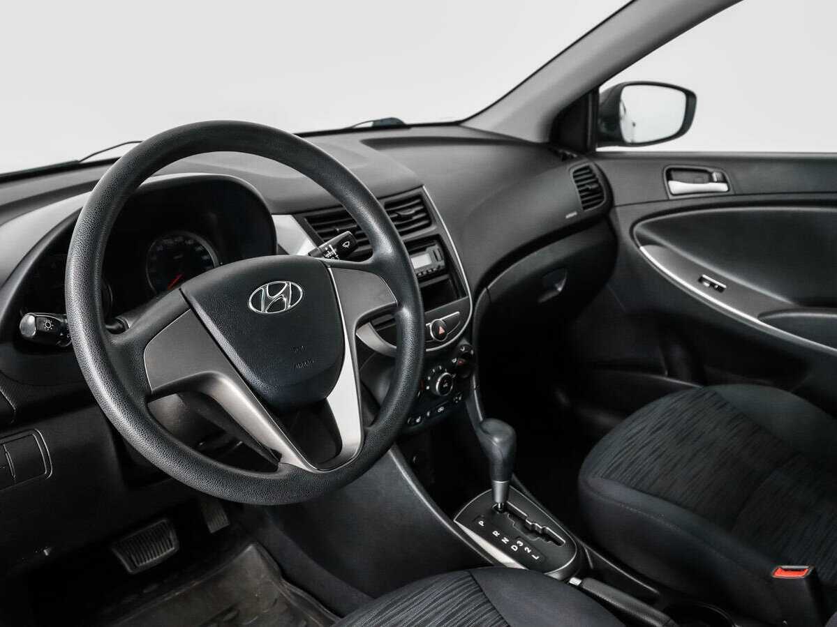 Купить Hyundai Solaris с пробегом. Фото: #8