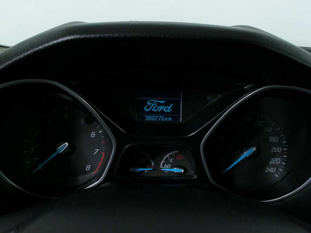 Купить Ford Focus с пробегом. Фото: #10