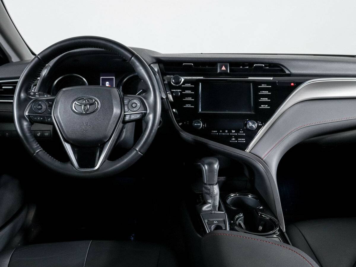 Купить Toyota Camry с пробегом. Фото: #11
