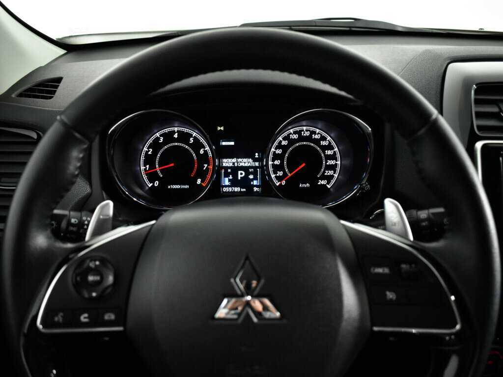 Купить Mitsubishi ASX с пробегом. Фото: #10