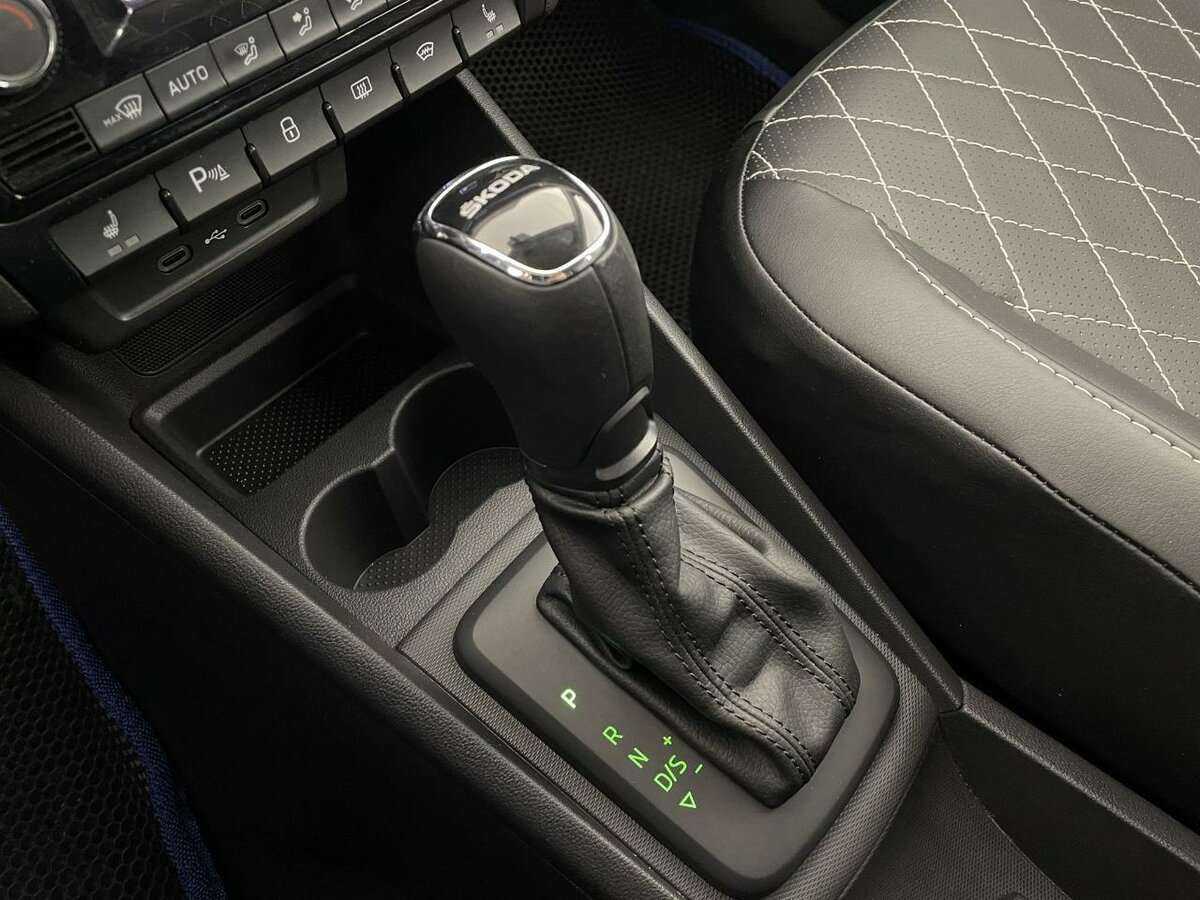 Купить Skoda Rapid с пробегом. Фото: #12
