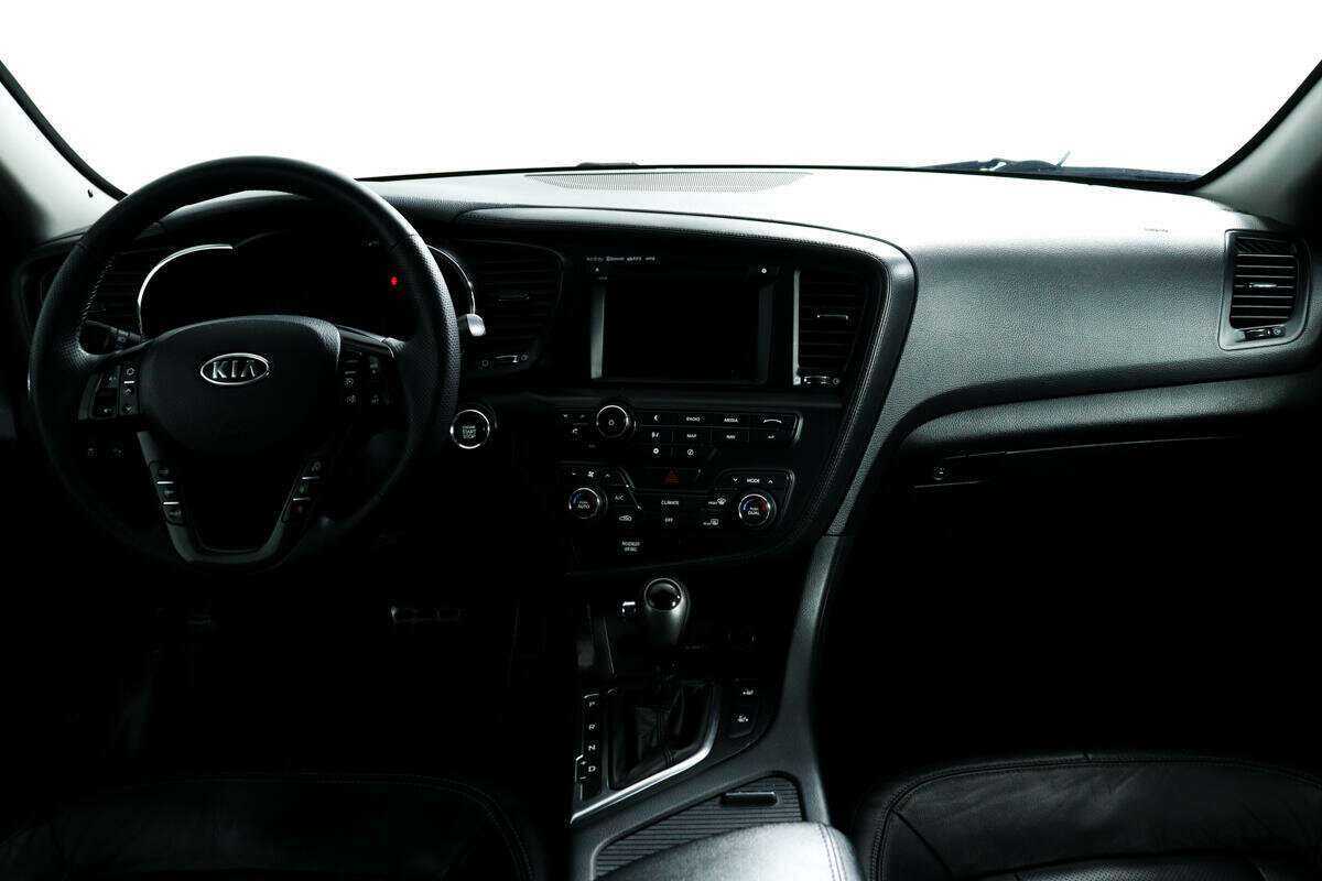 Купить Kia Optima с пробегом. Фото: #10