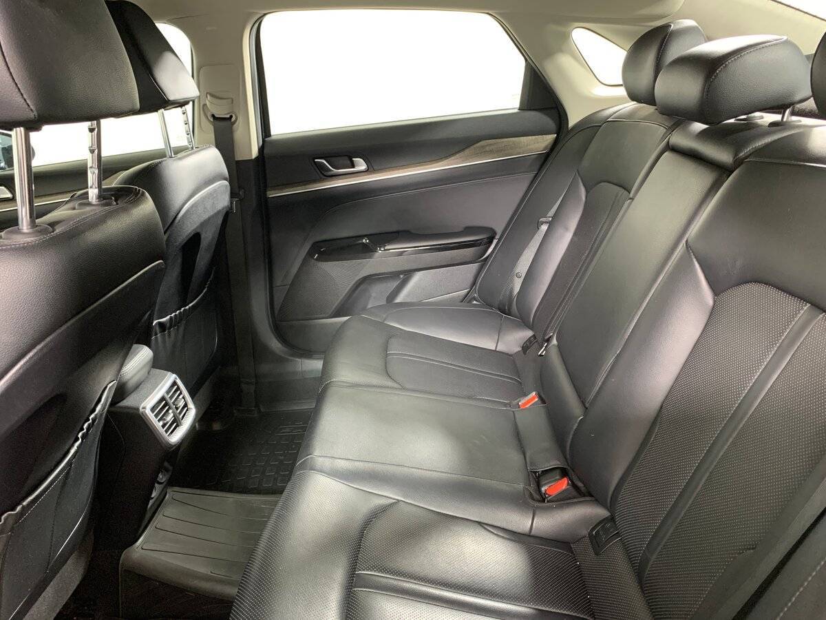 Купить Kia K5 с пробегом. Фото: #17