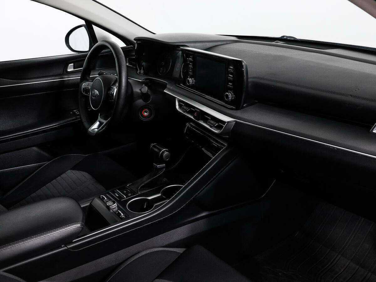 Купить Kia K5 с пробегом. Фото: #11