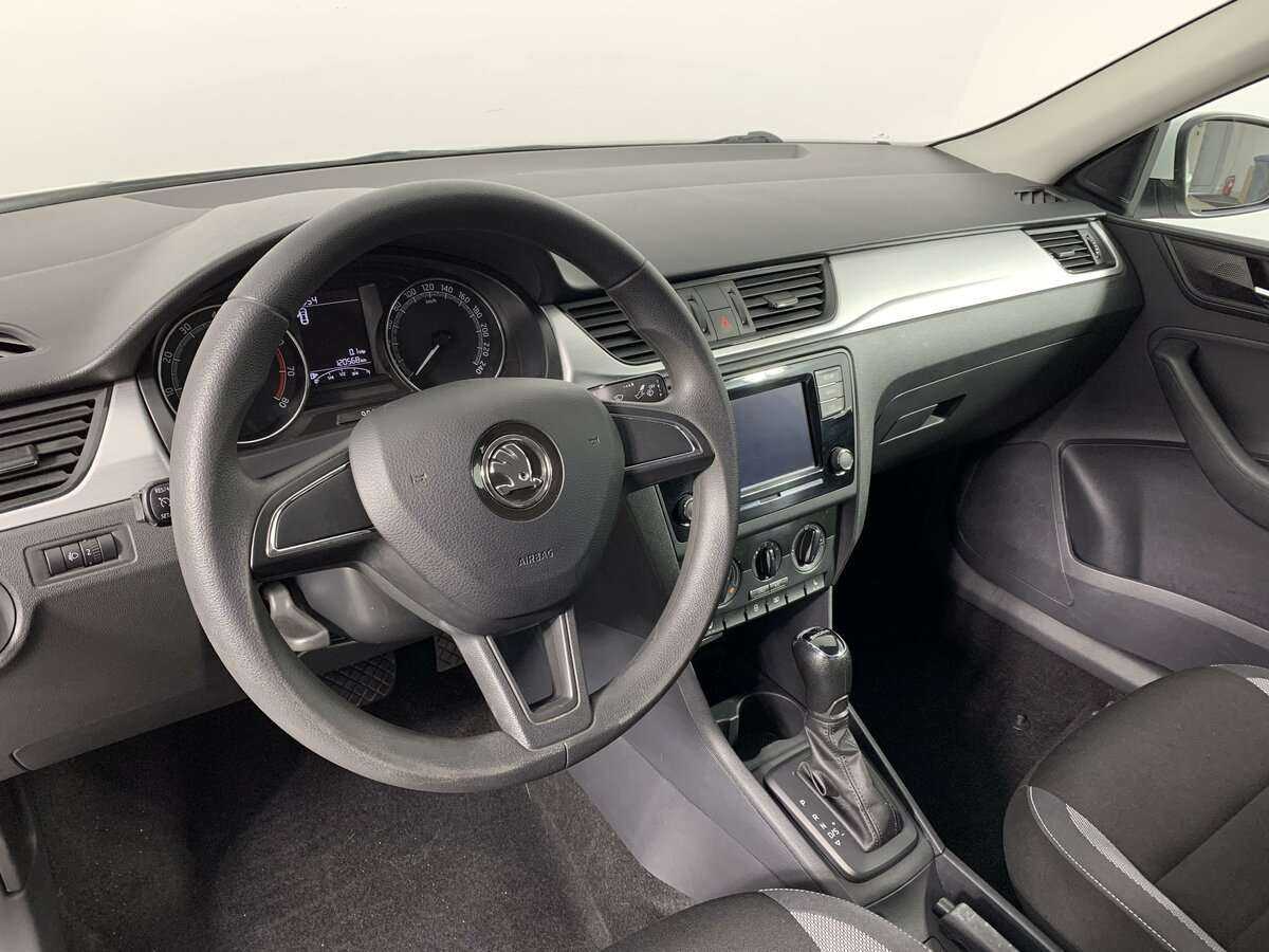 Купить Skoda Rapid с пробегом. Фото: #16