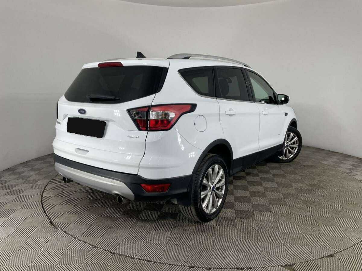 Купить Ford Kuga с пробегом. Фото: #3