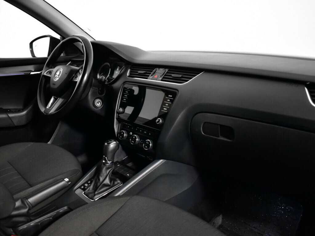 Купить Skoda Octavia с пробегом. Фото: #8