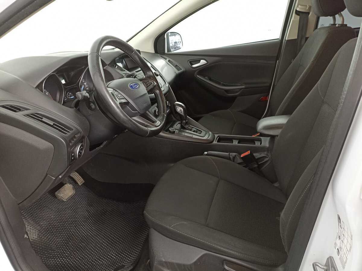 Купить Ford Focus с пробегом. Фото: #15