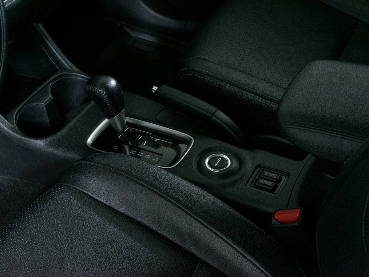 Купить Mitsubishi Outlander с пробегом. Фото: #15