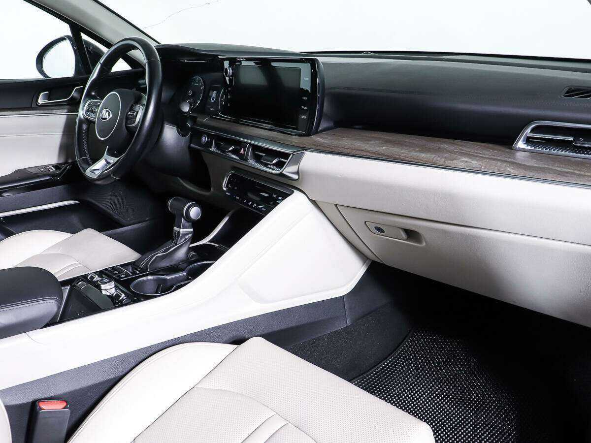 Купить Kia K5 с пробегом. Фото: #8