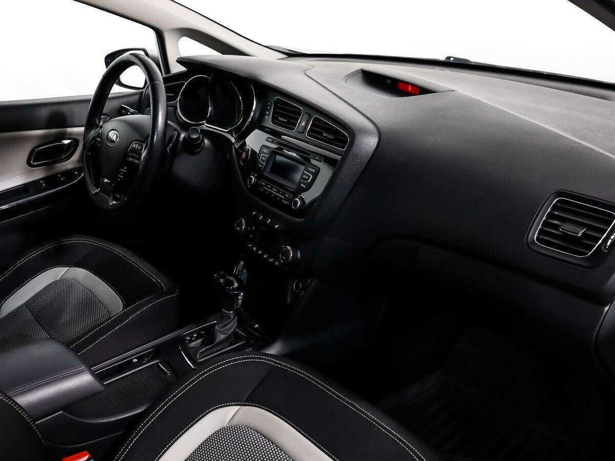 Купить Kia Ceed с пробегом. Фото: #11