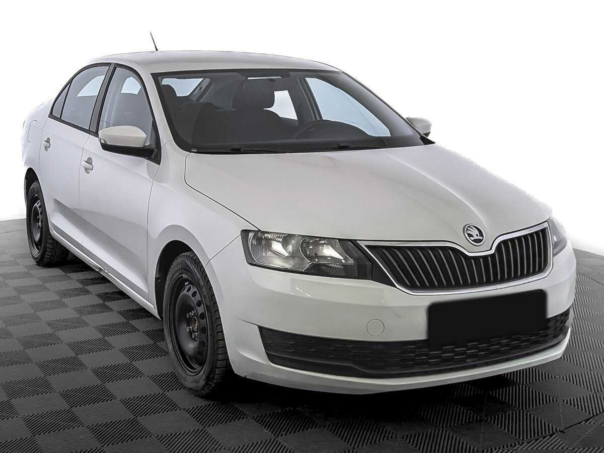 Купить Skoda Rapid с пробегом. Фото: #2