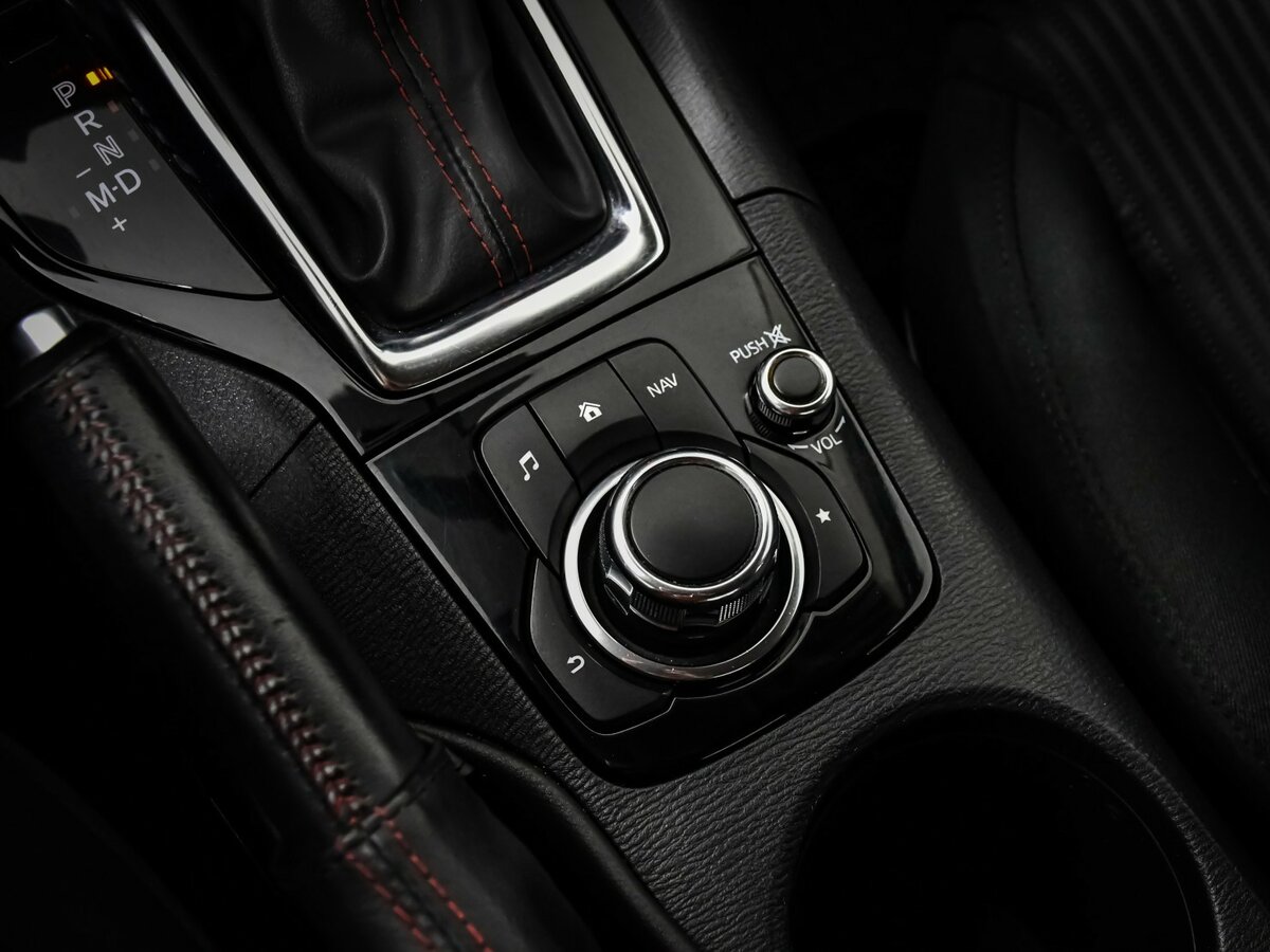 Купить Mazda 3 с пробегом. Фото: #11
