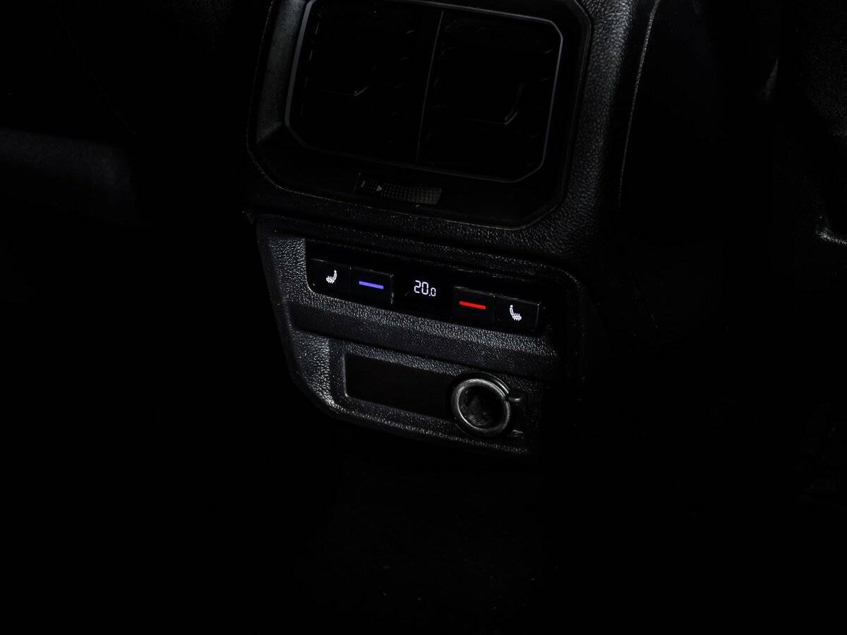 Купить Volkswagen Tiguan с пробегом. Фото: #11