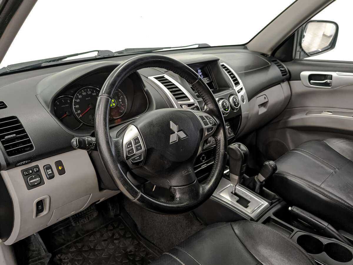 Купить Mitsubishi Pajero Sport с пробегом. Фото: #10