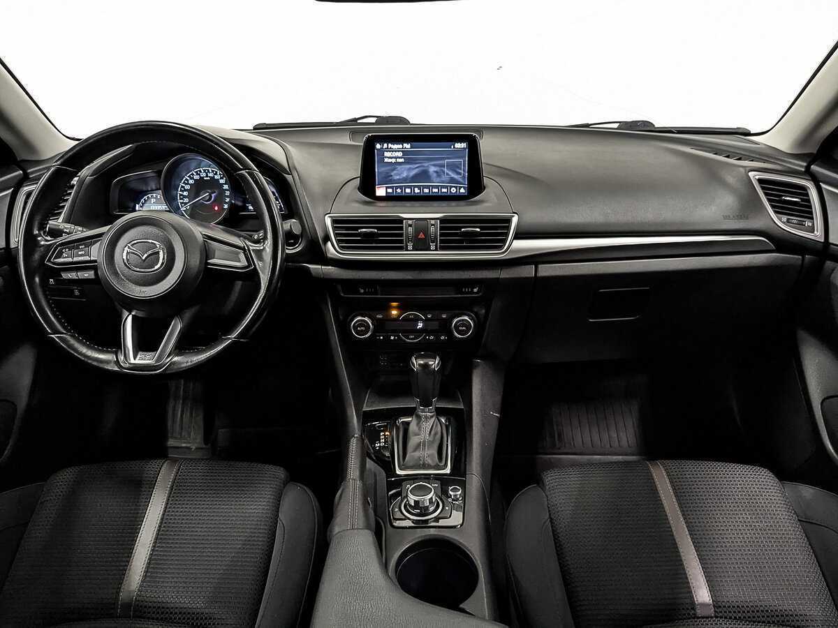 Купить Mazda 3 с пробегом. Фото: #11