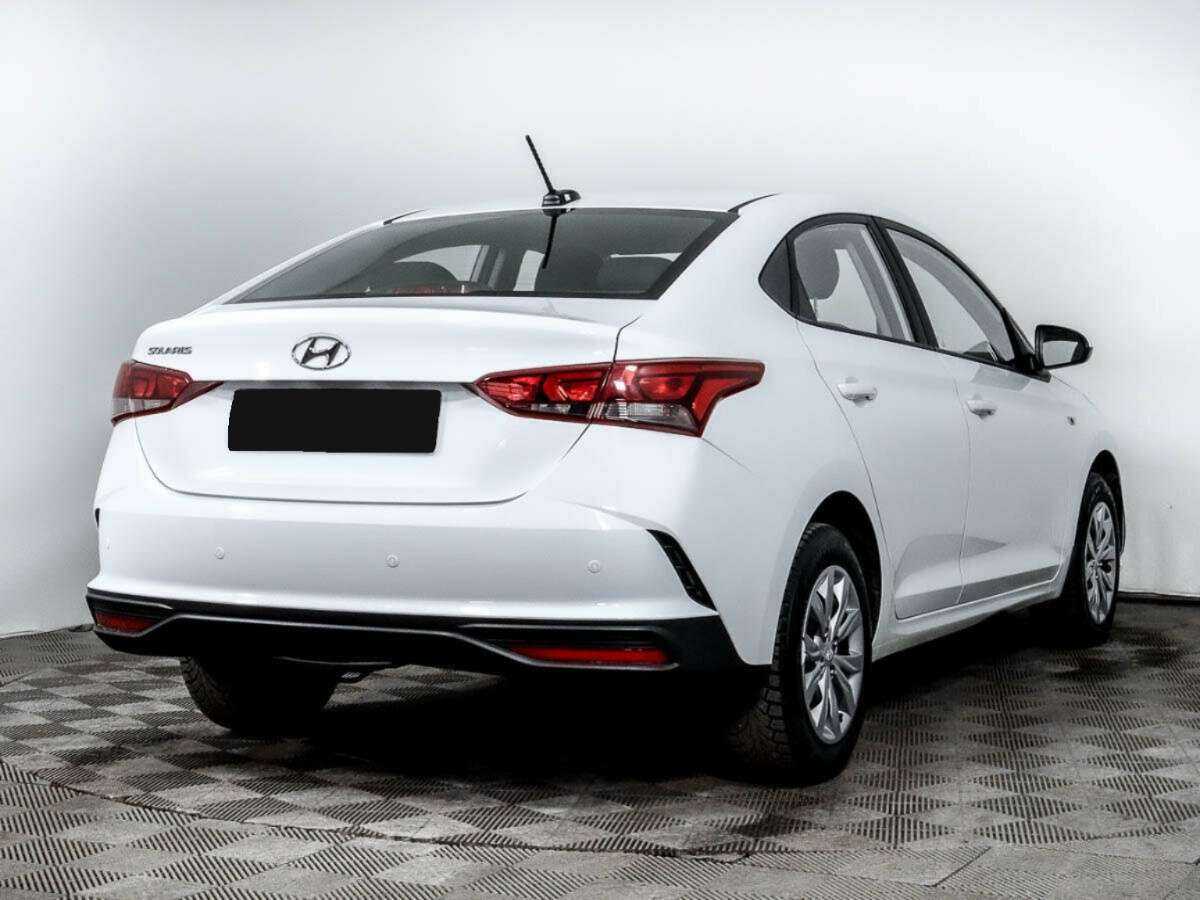 Купить Hyundai Solaris с пробегом. Фото: #3