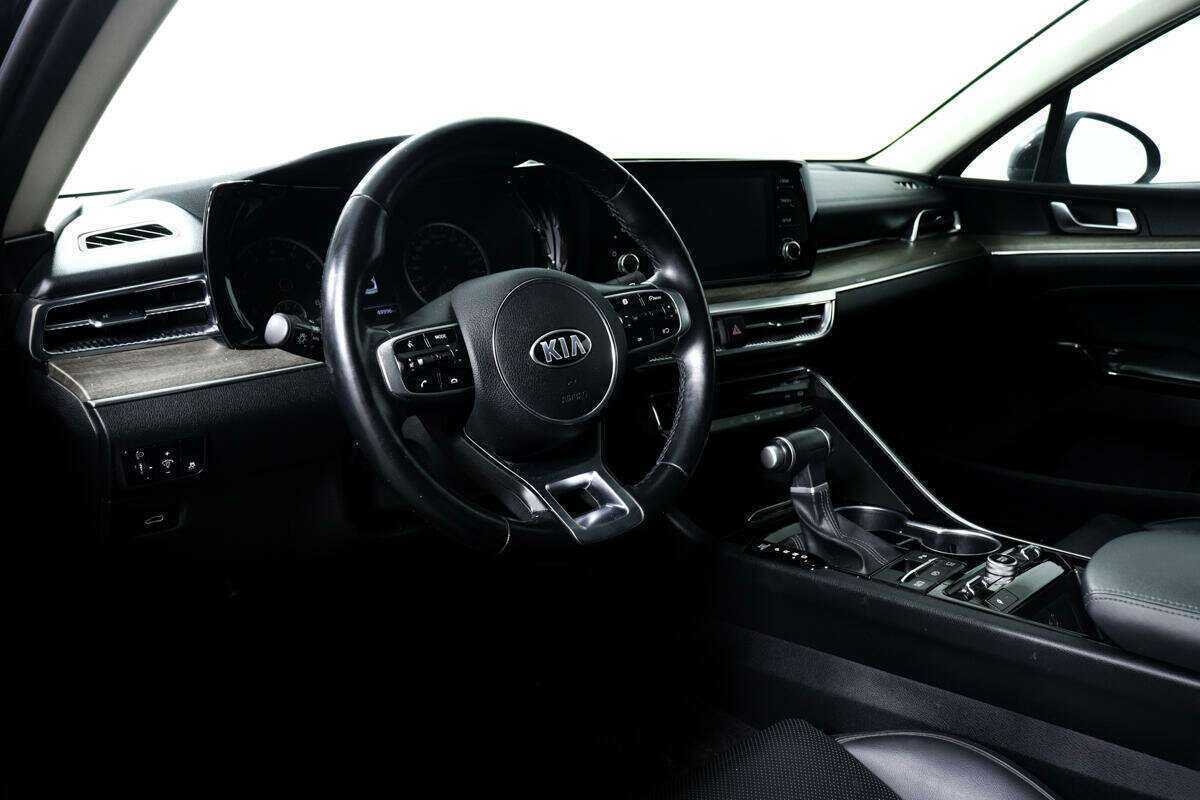 Купить Kia K5 с пробегом. Фото: #12