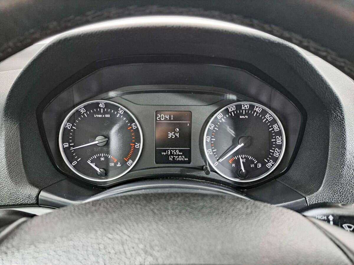 Купить Skoda Octavia с пробегом. Фото: #10