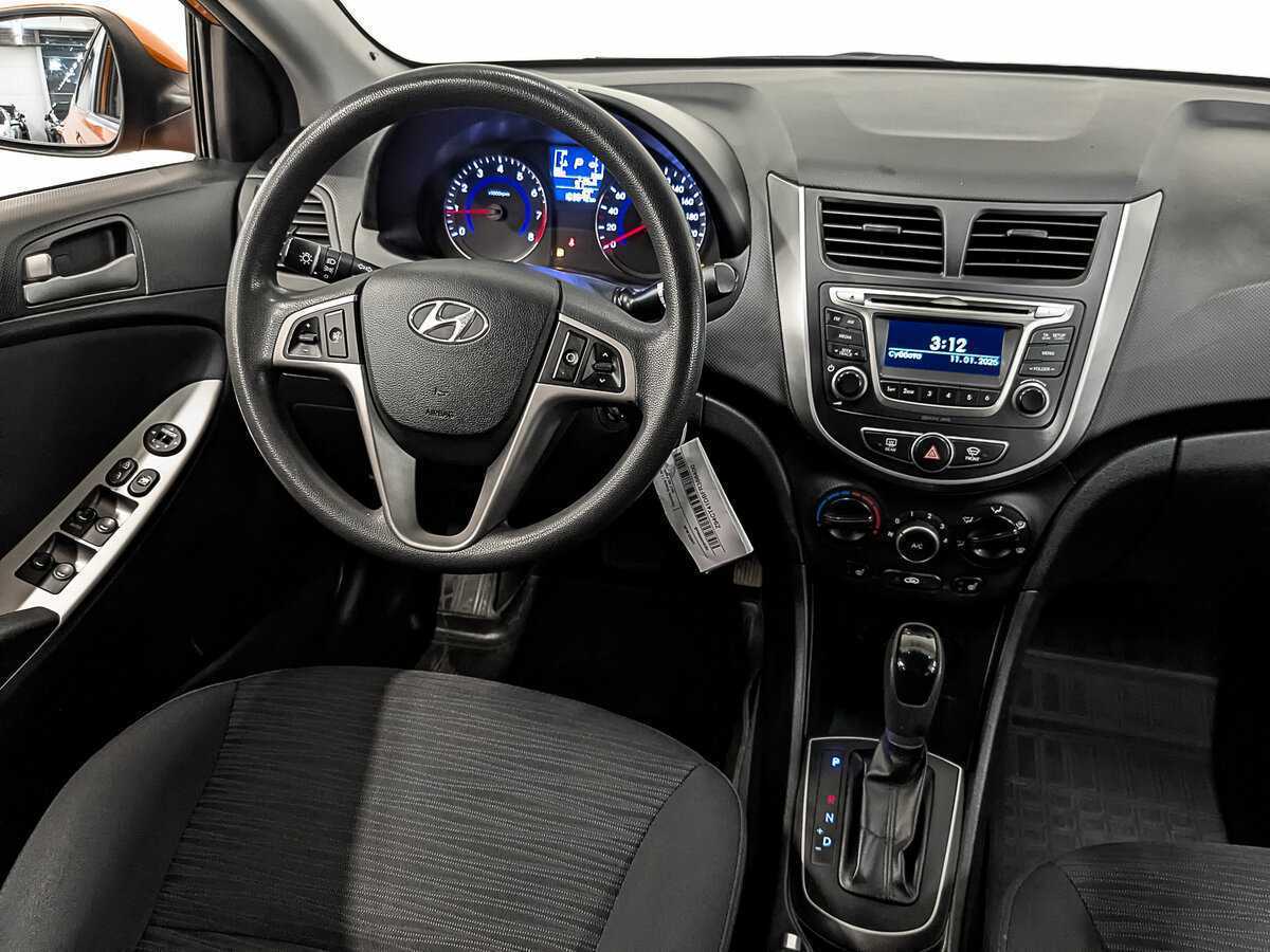 Купить Hyundai Solaris с пробегом. Фото: #22