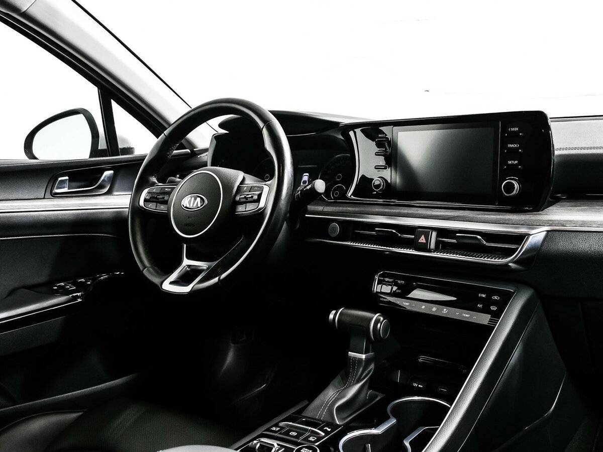 Купить Kia K5 с пробегом. Фото: #8