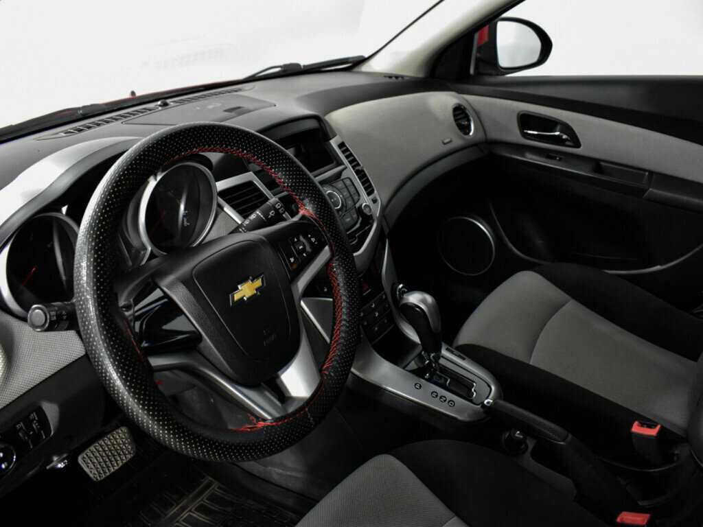 Купить Chevrolet Cruze с пробегом. Фото: #6