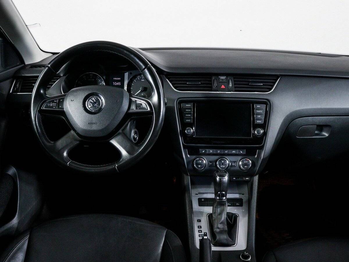 Купить Skoda Octavia с пробегом. Фото: #11