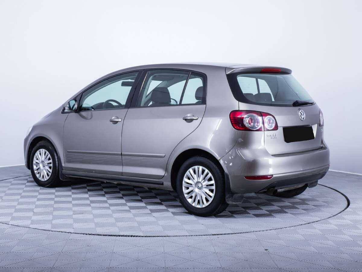 Купить Volkswagen Golf Plus с пробегом. Фото: #6