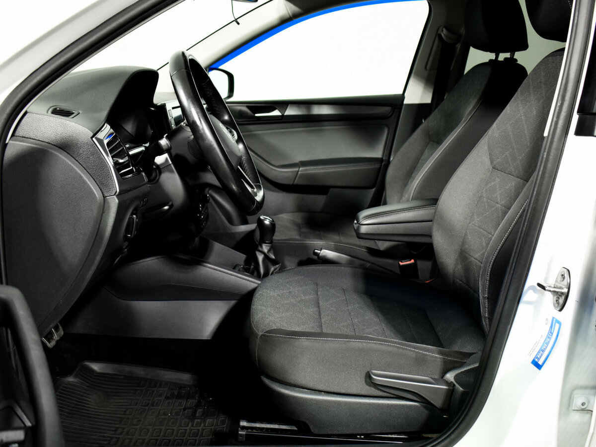 Купить Volkswagen Polo с пробегом. Фото: #9