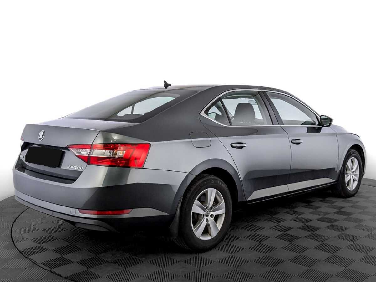 Купить Skoda Superb с пробегом. Фото: #4