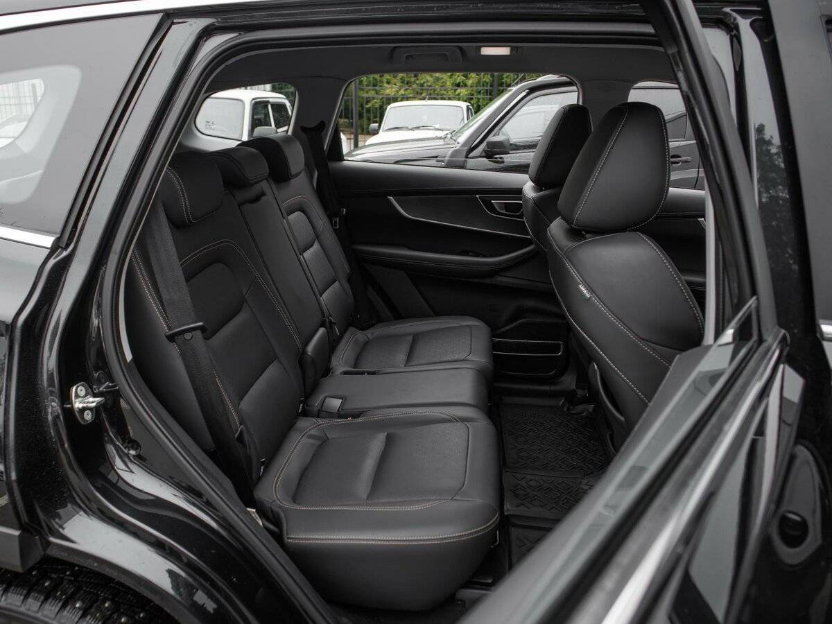 Купить Chery Tiggo 8 с пробегом. Фото: #15