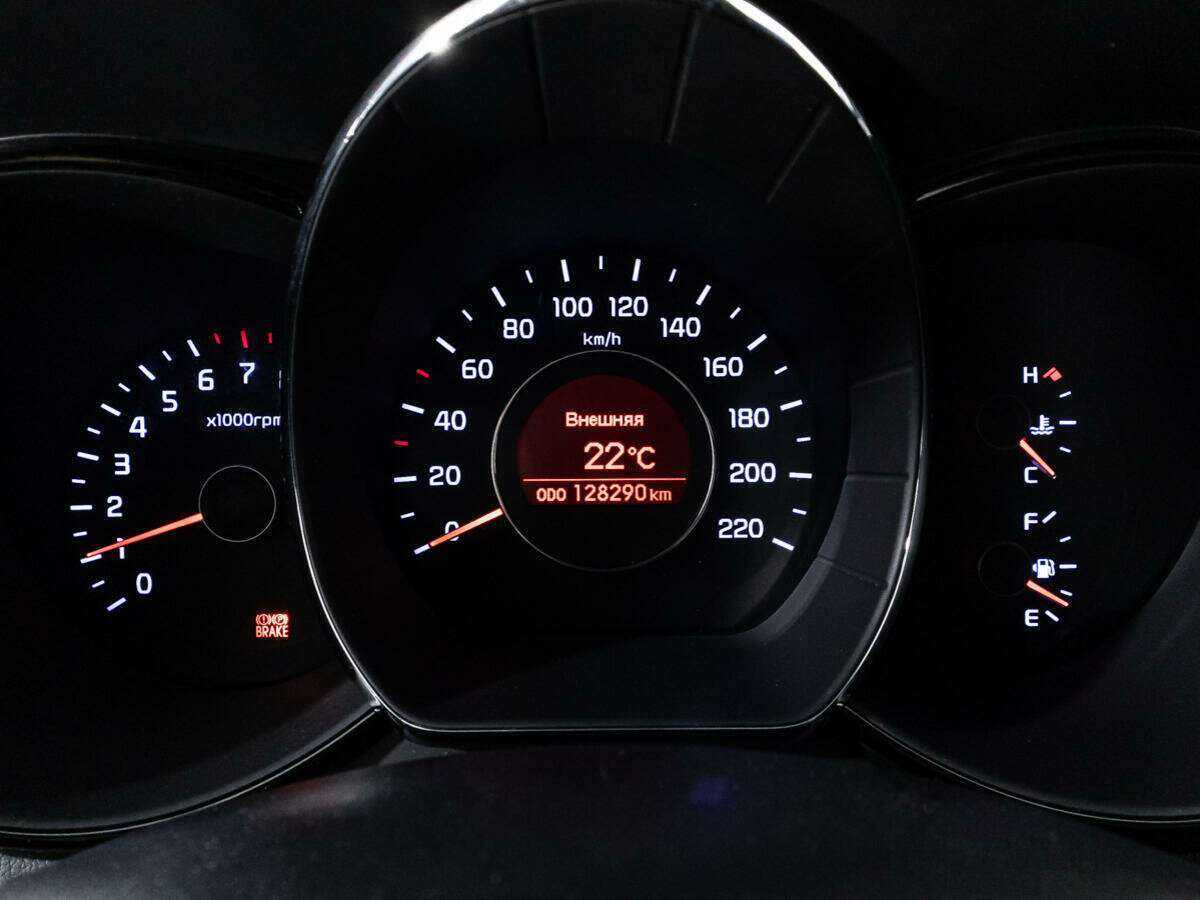 Купить Kia Rio с пробегом. Фото: #11