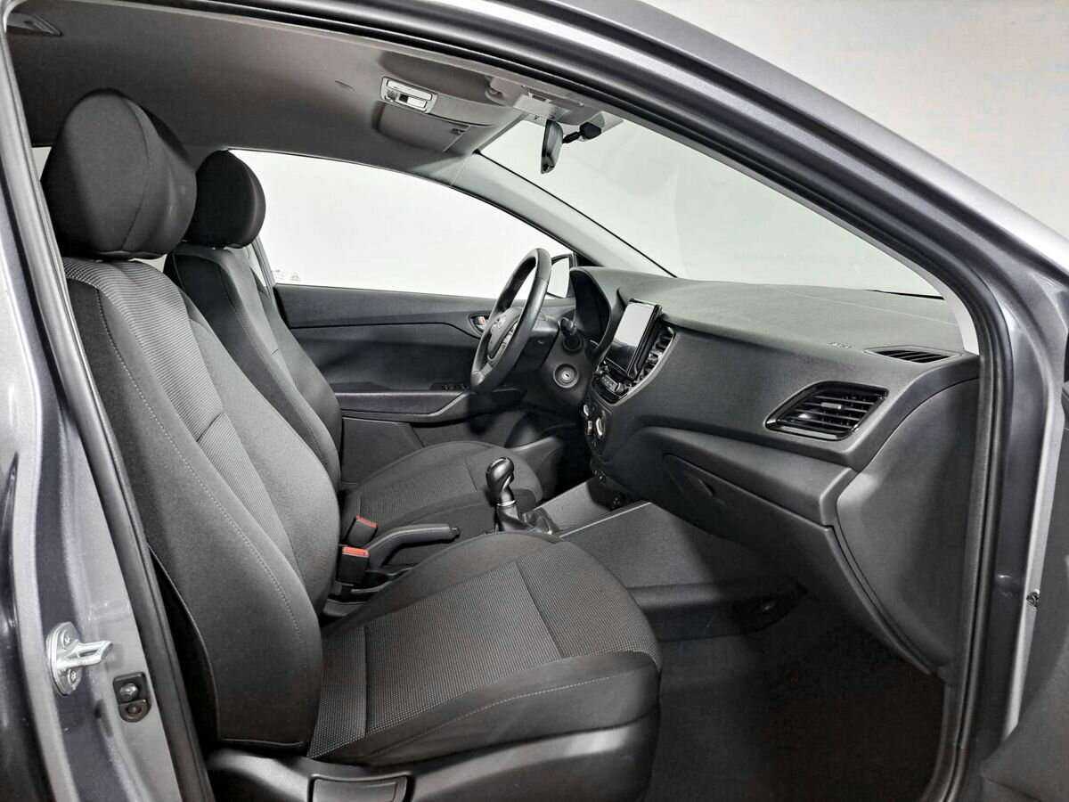 Купить Hyundai Solaris с пробегом. Фото: #6