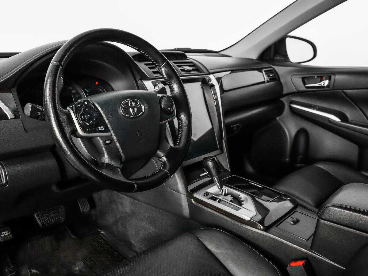 Купить Toyota Camry с пробегом. Фото: #8