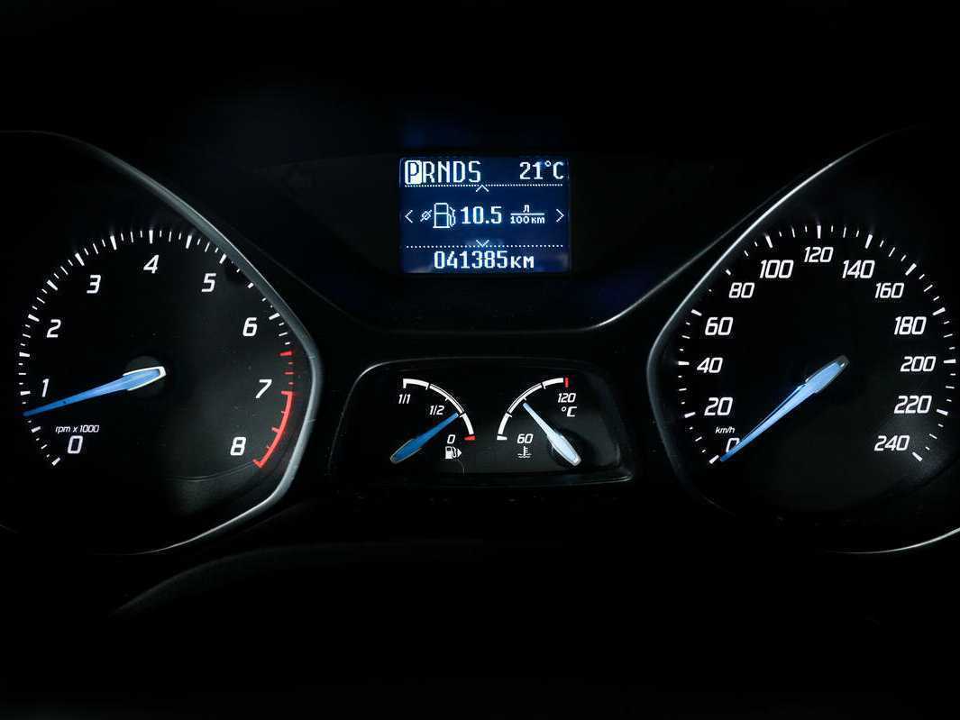 Купить Ford Focus с пробегом. Фото: #9